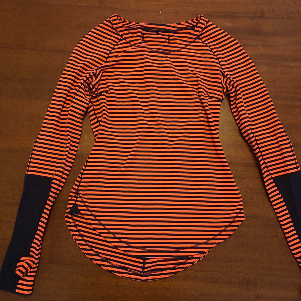 Lululemon long sleeve top- LIKE NEW